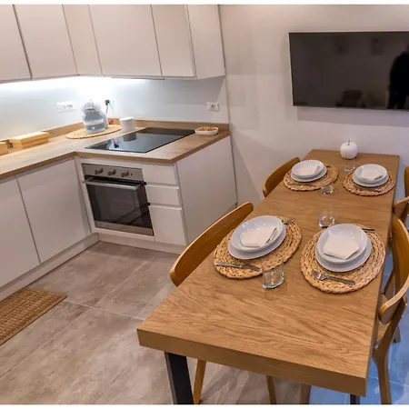 Nel Cuore Di - Estia Apartment *